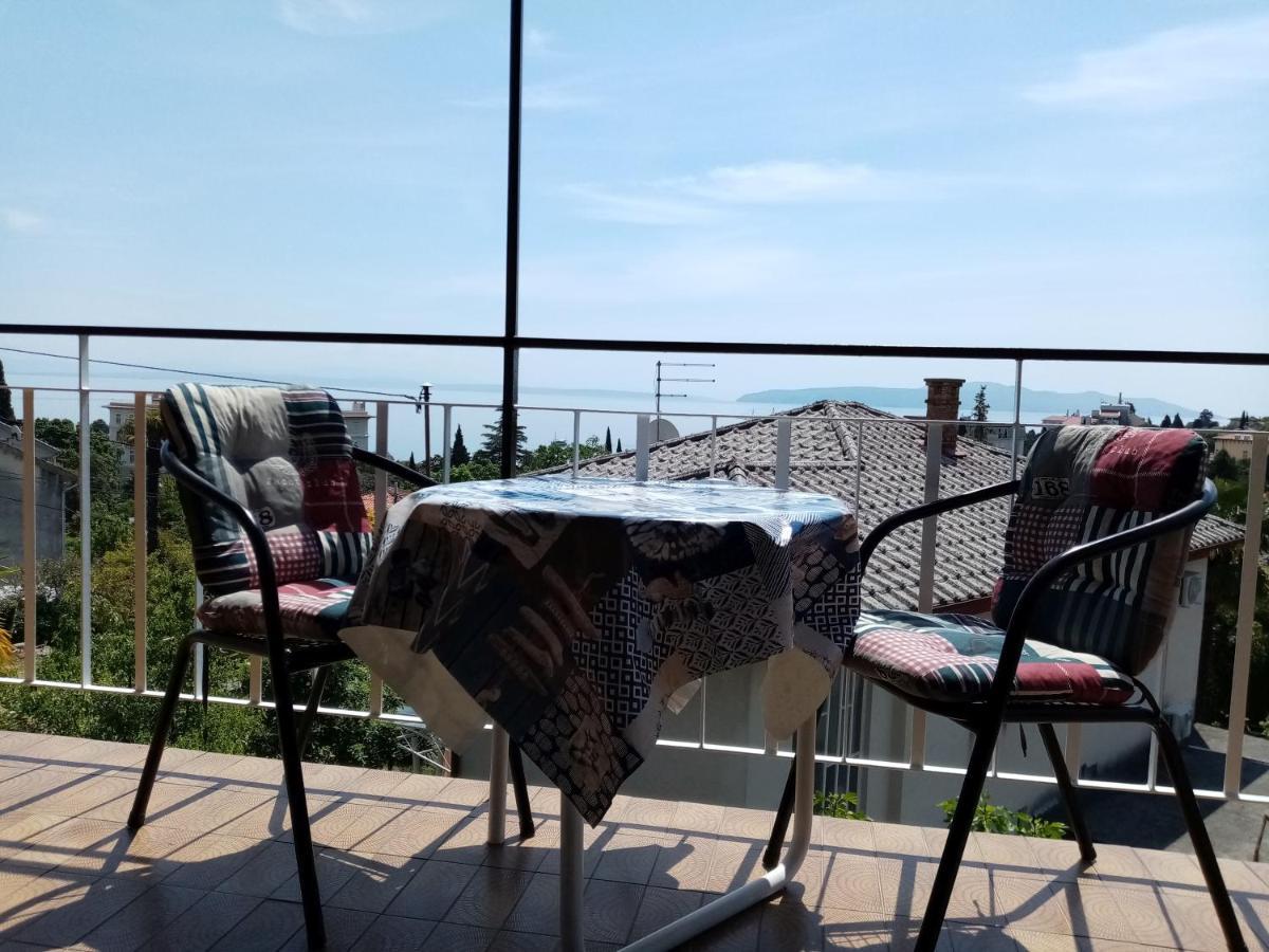 Apartman Violeta Lovran Exteriér fotografie